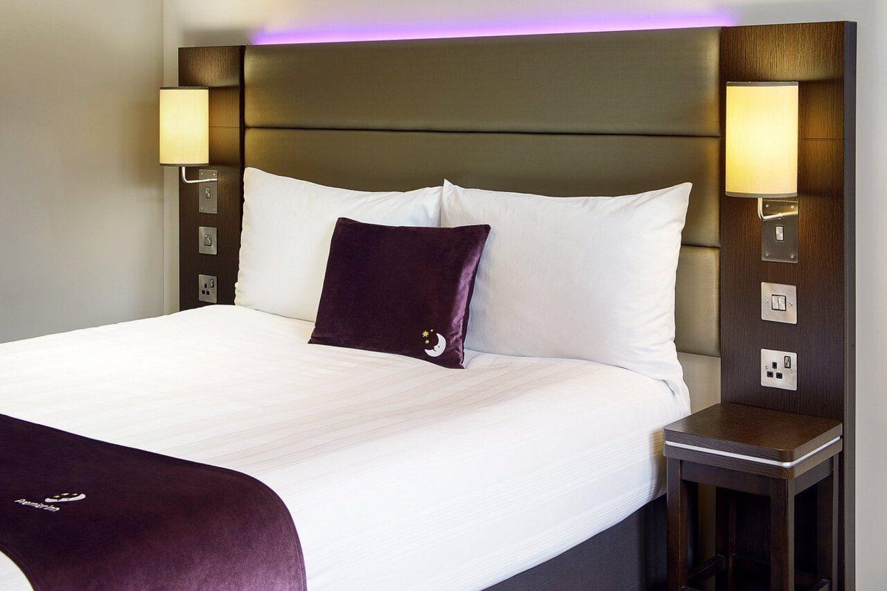 Premier Inn Leeds Headingley Buitenkant foto
