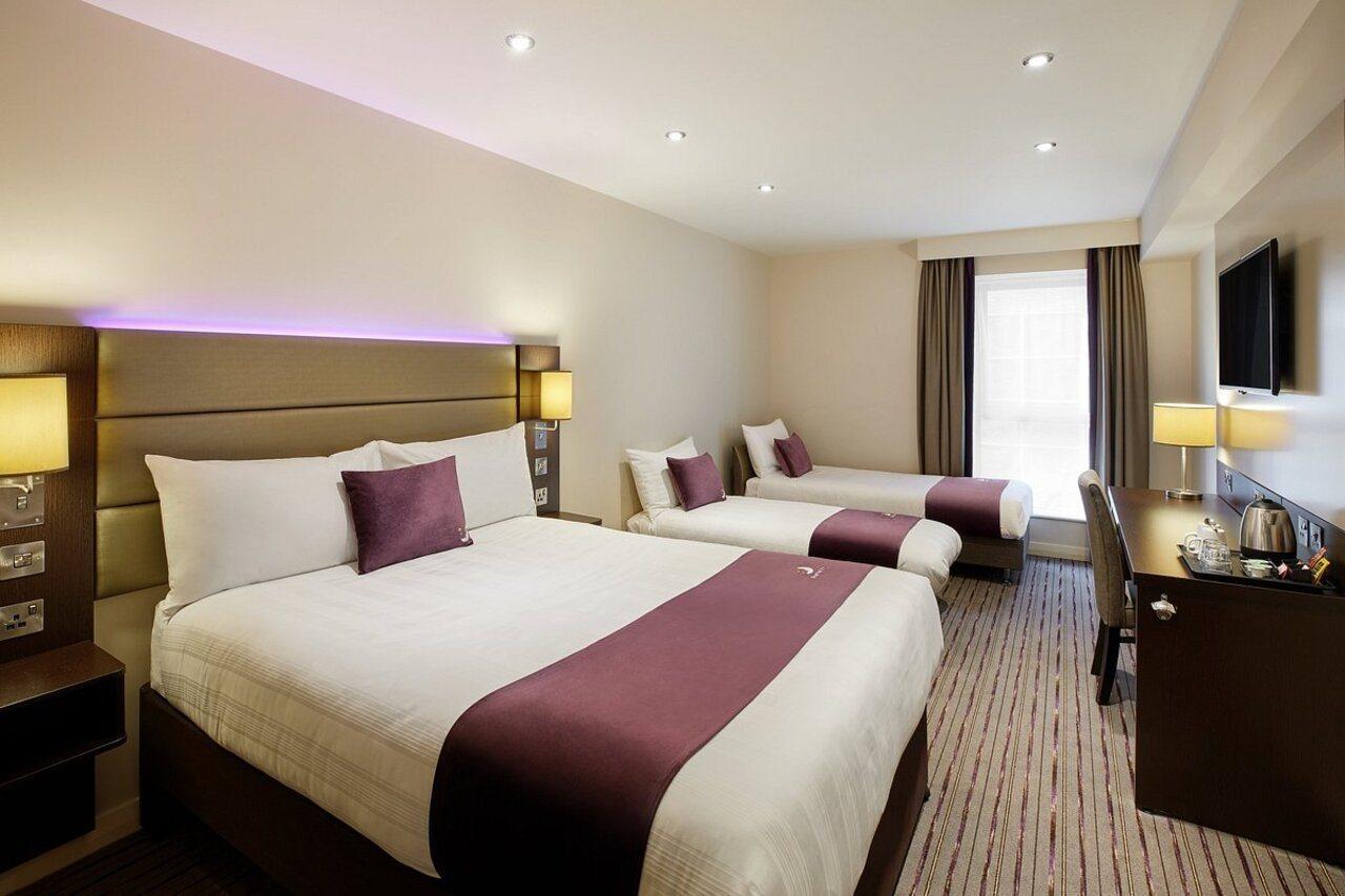 Premier Inn Leeds Headingley Buitenkant foto
